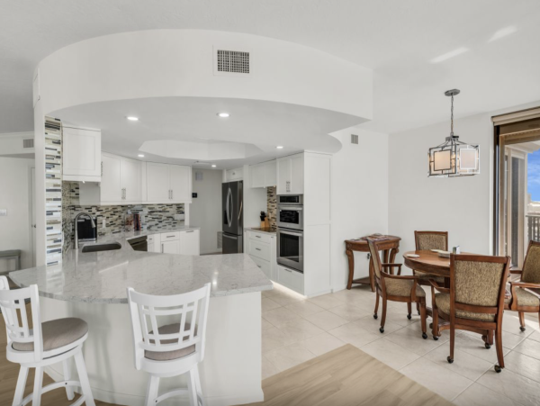 South end Marco Island Luxury Condo 3 month minimum
